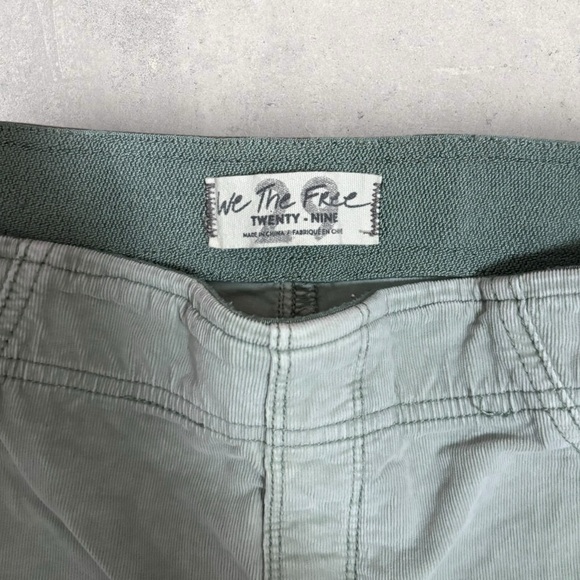 Free people pull on cord flare jeans - Picture 2 of 6